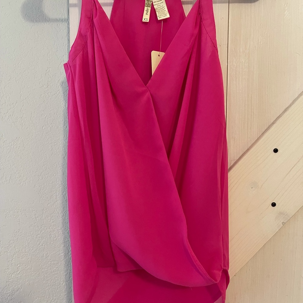 NWT Pink dressy tank!